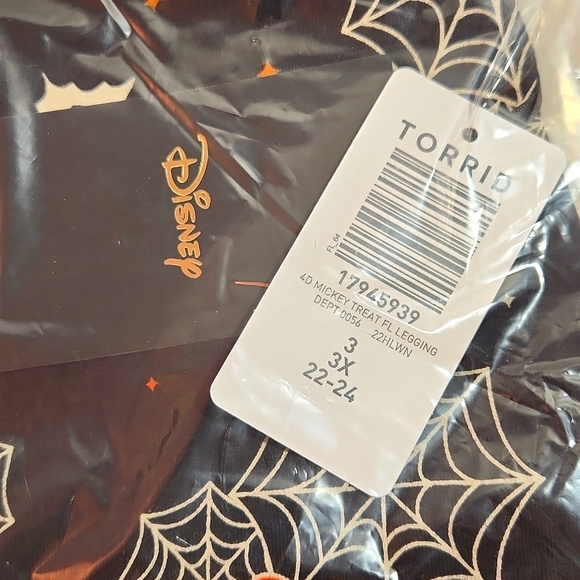 🎃NWT VINTAGE TORRID LEGGING HALLOWEEN LEGGING, MINNIE MICKEY MOUSE DISNEY - Picture 4 of 10